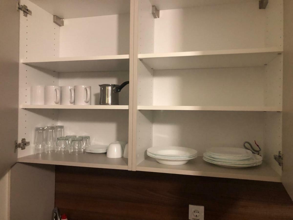 The Vintage - Wonderful Apartment In Best Location Крайова Екстериор снимка